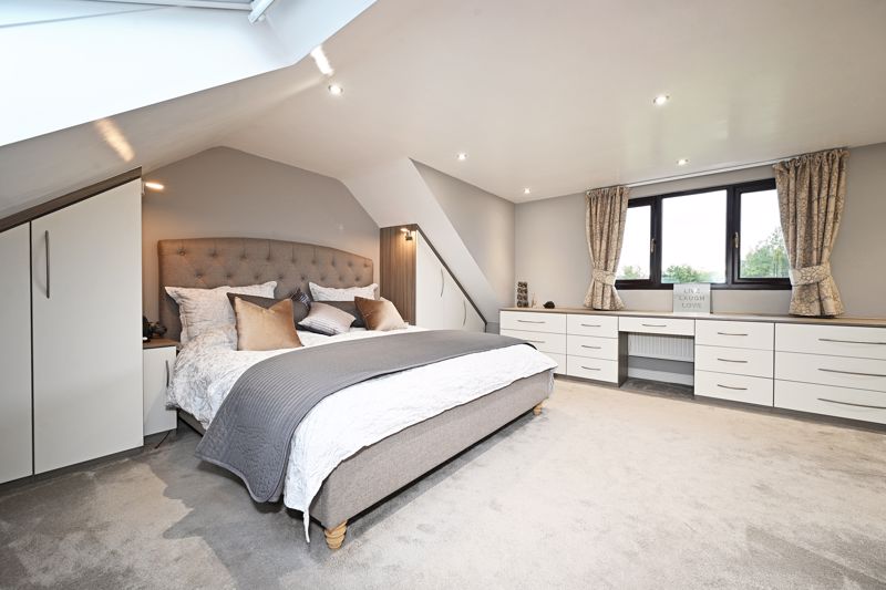 Meadow Head Drive Meadowhead